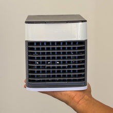 Cargar imagen en el visor de la galería, Mini Climatizador Portátil – Enfría y Humedece el Aire en Cualquier Lugar.
