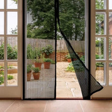 Cargar imagen en el visor de la galería, Cortina Mosquitera para Puertas - Protección Eficaz Contra Insectos
